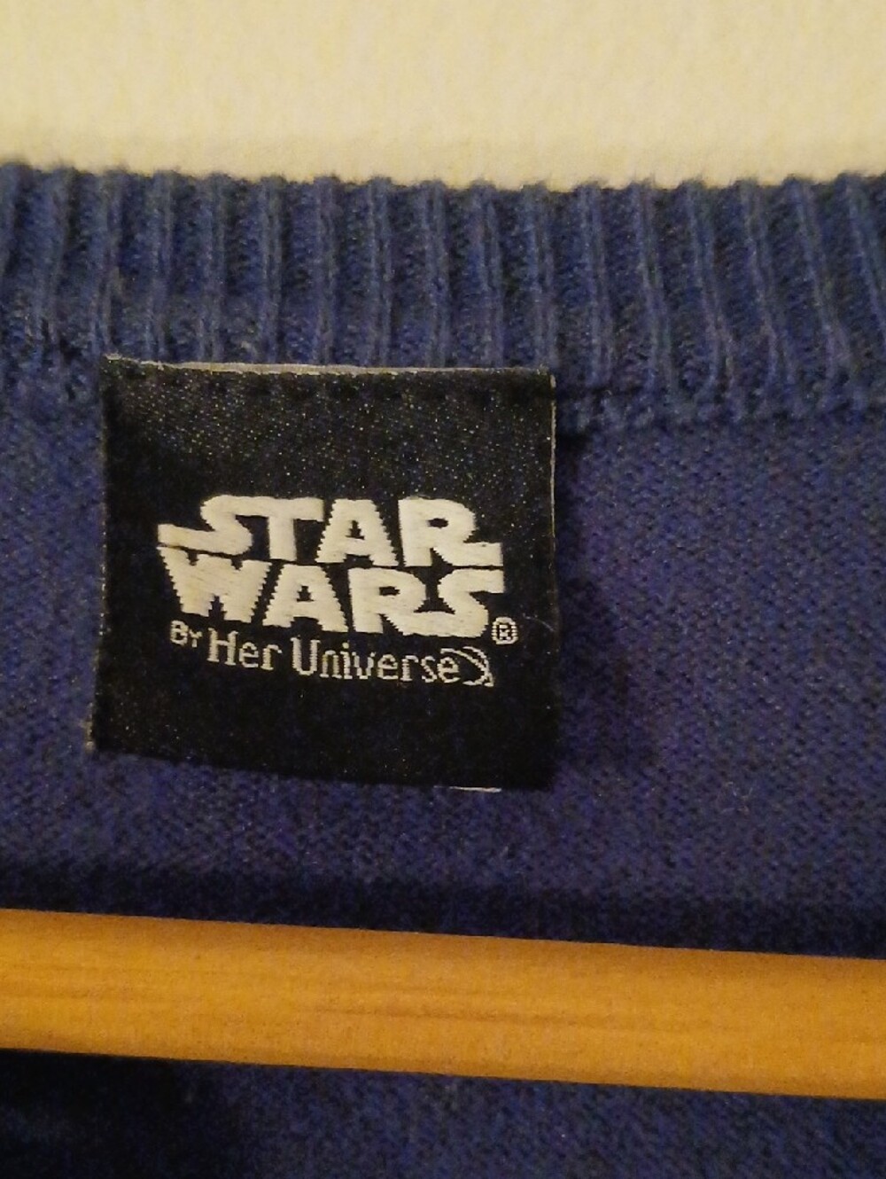 STAR WARS  Her Universe Navy X-Wing Embroidered Cardigan Sweater Size S/M - Picture 4 of 14